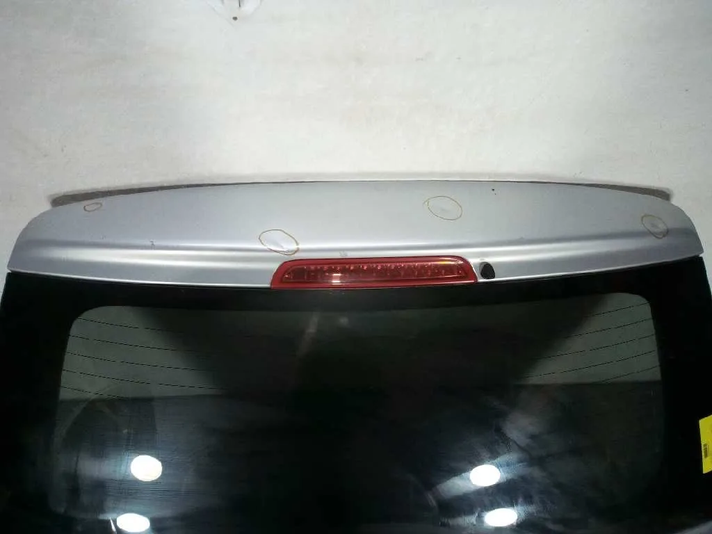 Porton Trasero para Kia Carnival