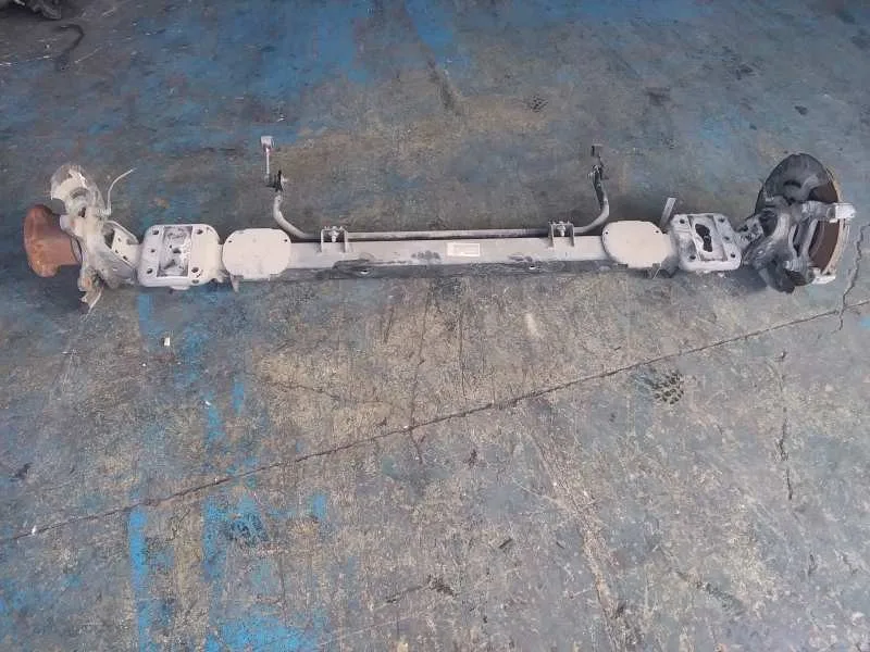 Puente Trasero para Nissan Nv 400