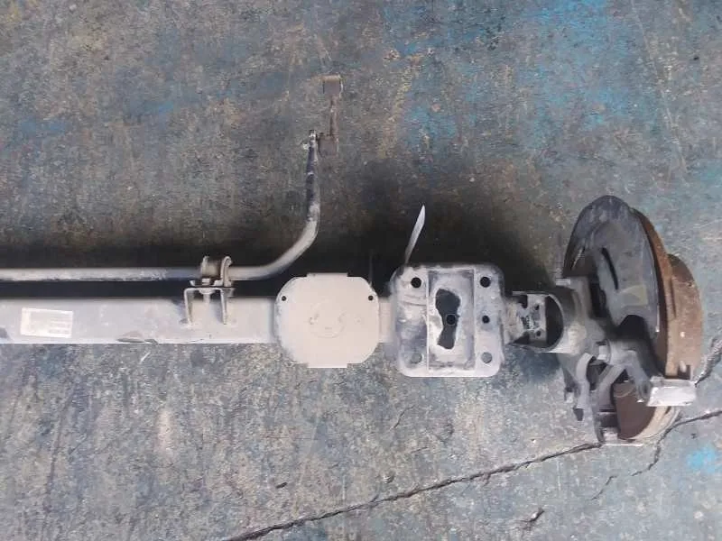 Puente Trasero para Nissan Nv 400