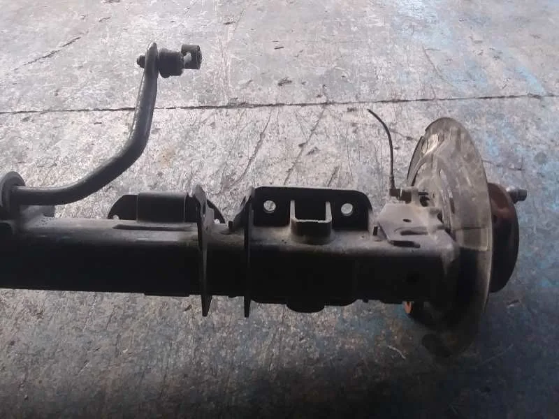 Puente Trasero para Nissan Nv 400