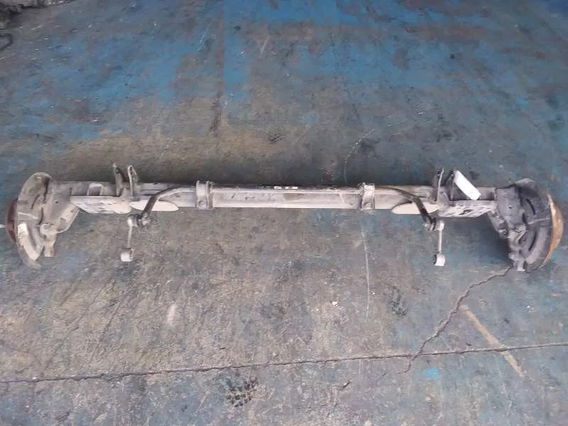 Puente Trasero para Nissan Nv 400