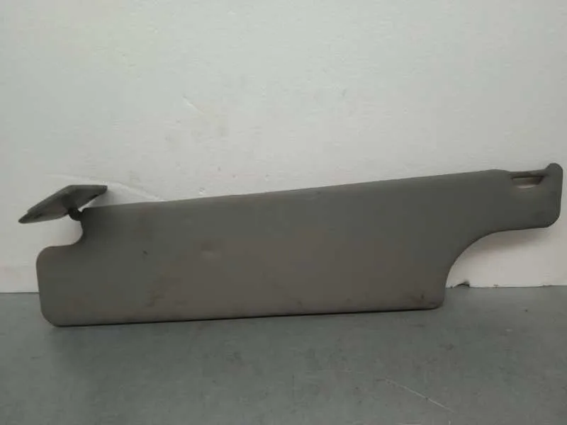 Parasol Derecho para Nissan Interstar Mod. 04 (X70)