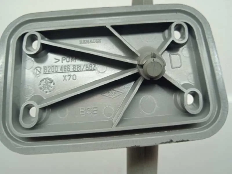 Parasol Derecho para Nissan Interstar Mod. 04 (X70)