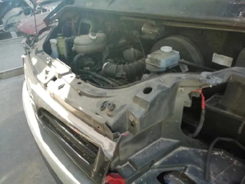 Panel Frontal para Nissan Interstar Mod. 04 (X70)