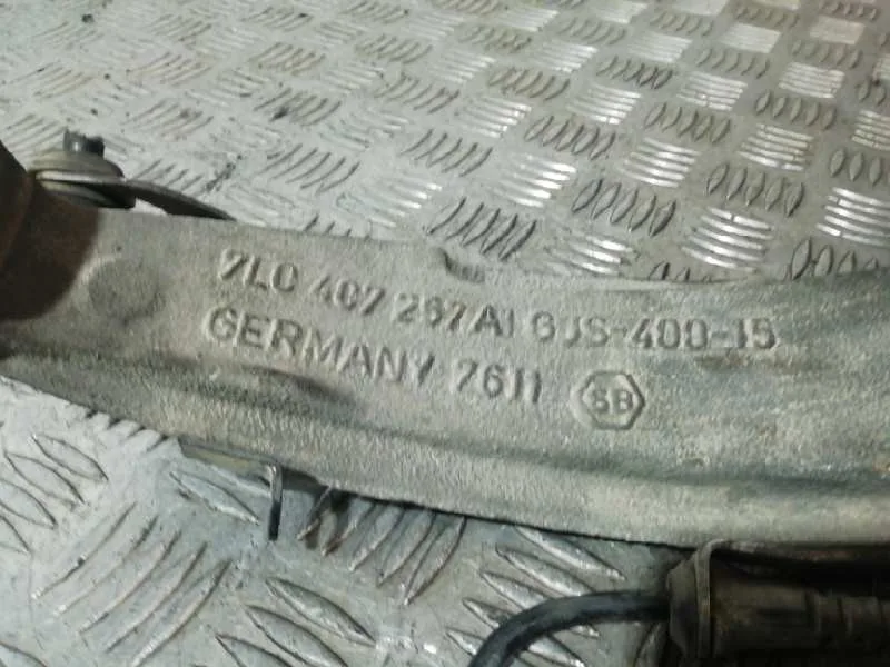 Mangueta Delantera Izquierda para Audi Q7 (4L)