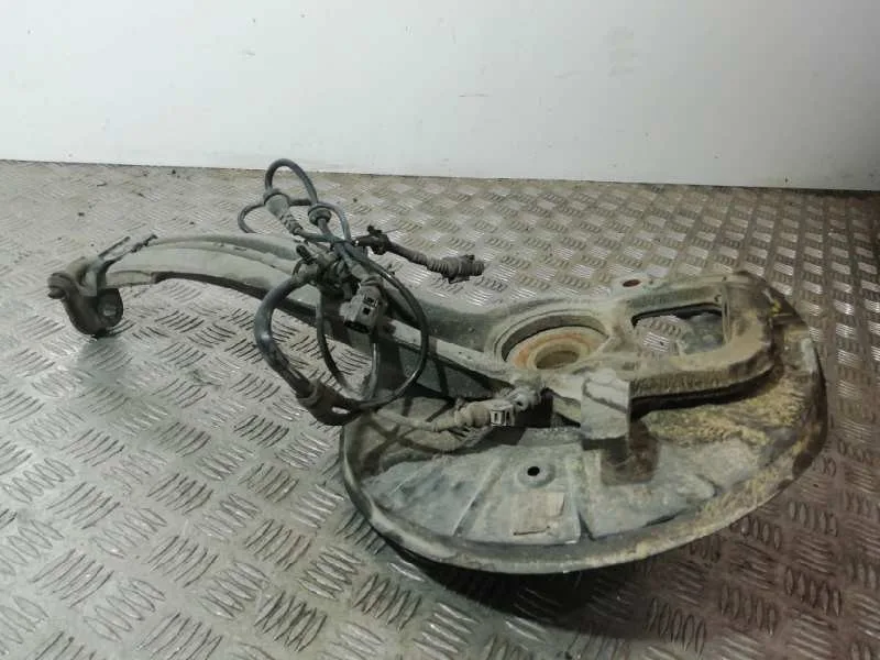 Mangueta Delantera Izquierda para Audi Q7 (4L)