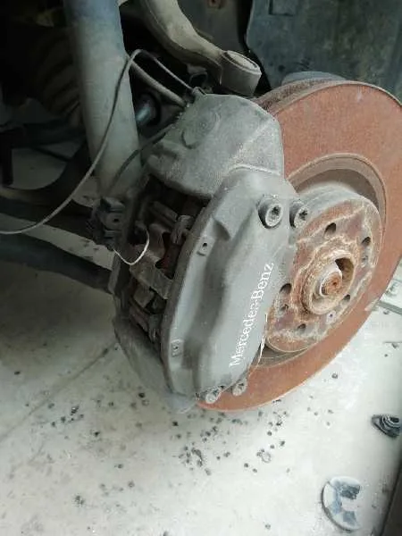 Pinza Freno Delantera Izquierda para Mercedes-Benz Clase M (W163)