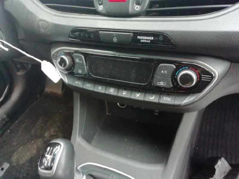 Mando Climatizador para Hyundai I30 Cw (Pd)