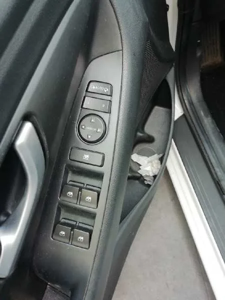 Mando Elevalunas Delantero Izquierdo para Hyundai I30 Cw (Pd)
