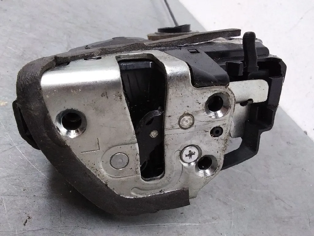 Cerradura Puerta Trasera Izquierda para Toyota Auris