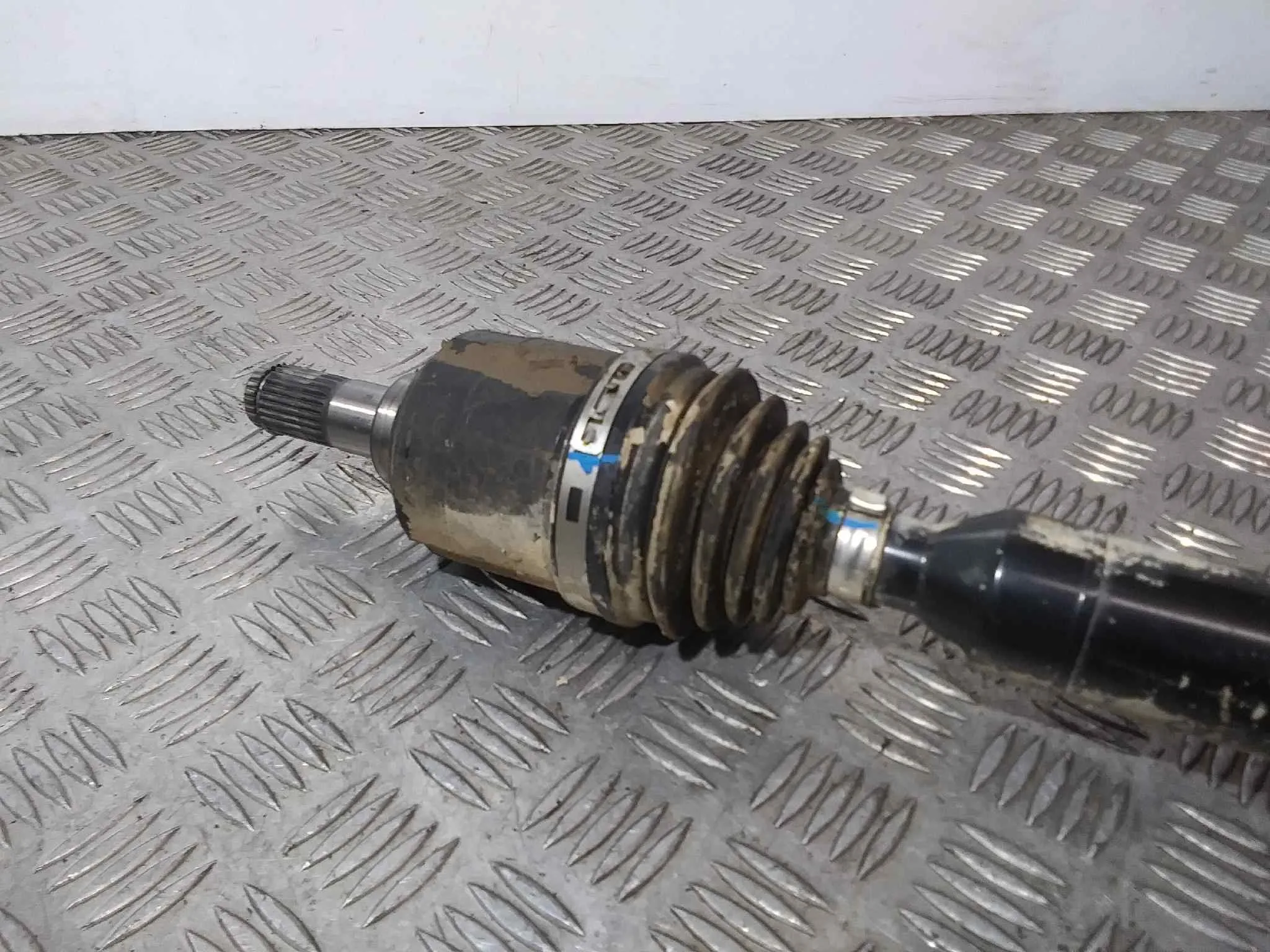 Transmision Delantera Derecha para Hyundai Tucson