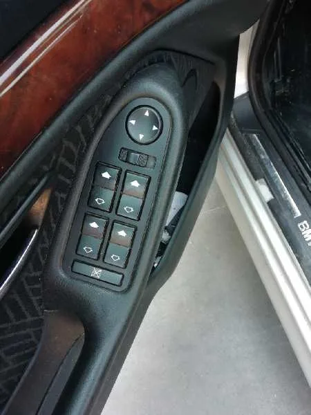 Mando Elevalunas Delantero Izquierdo para Bmw Serie 5 Touring (E39)