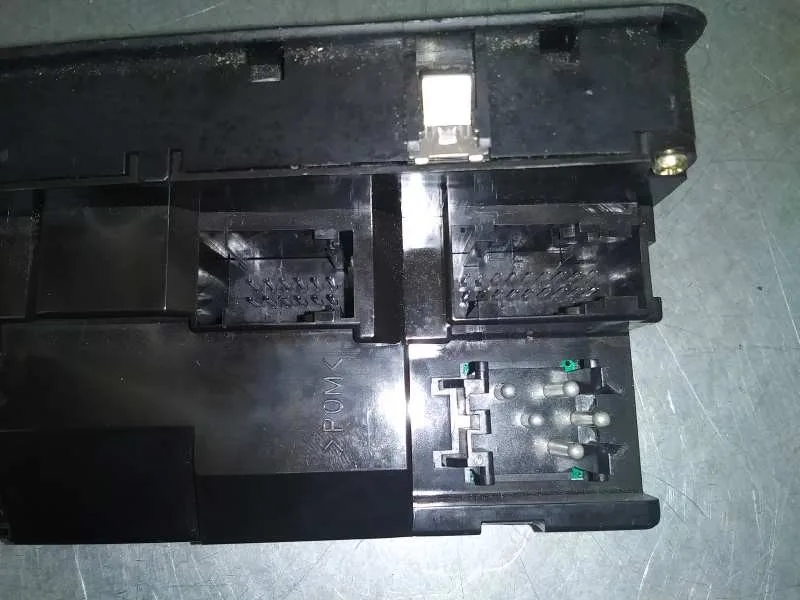 Mando Elevalunas Delantero Izquierdo para Bmw Serie 5 Touring (E39)