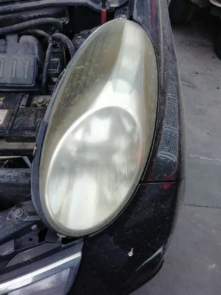 Faro Izquierdo para Nissan Micra (K12E)