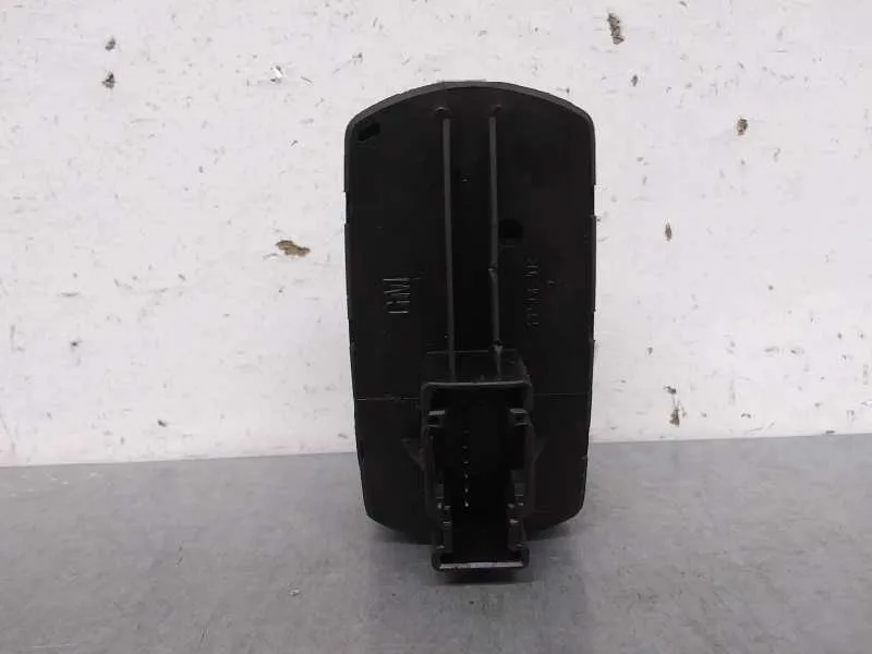 Mando Elevalunas Delantero Izquierdo para Opel Corsa D