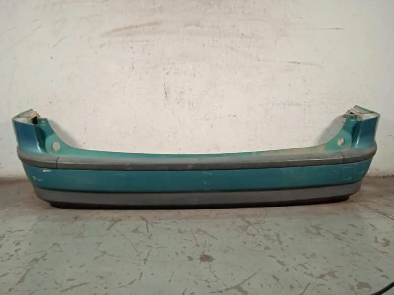 Paragolpes Trasero para Ford Focus Sportbreak (Cap)