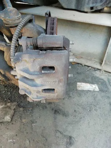 Pinza Freno Delantera Izquierda para Ssangyong Actyon