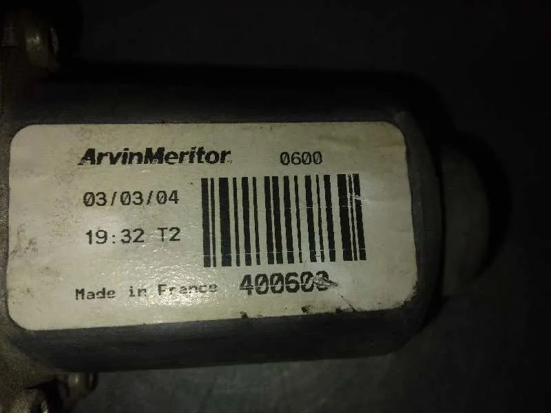 Elevalunas Trasero Derecho para Nissan Almera Tino (V10M)