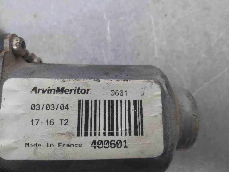 Elevalunas Trasero Izquierdo para Nissan Almera Tino (V10M)