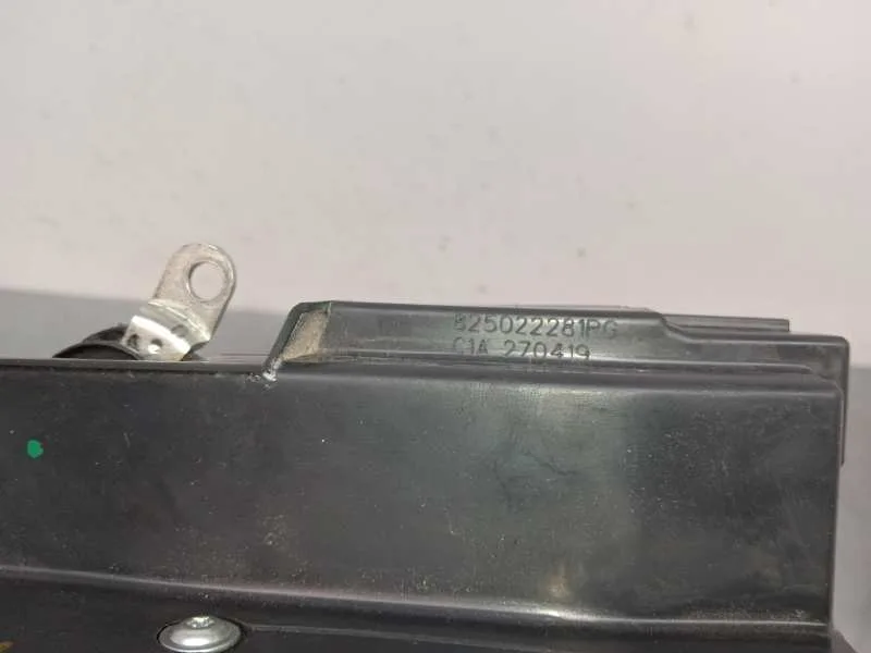Cerradura Puerta Trasera Derecha para Dacia Sandero