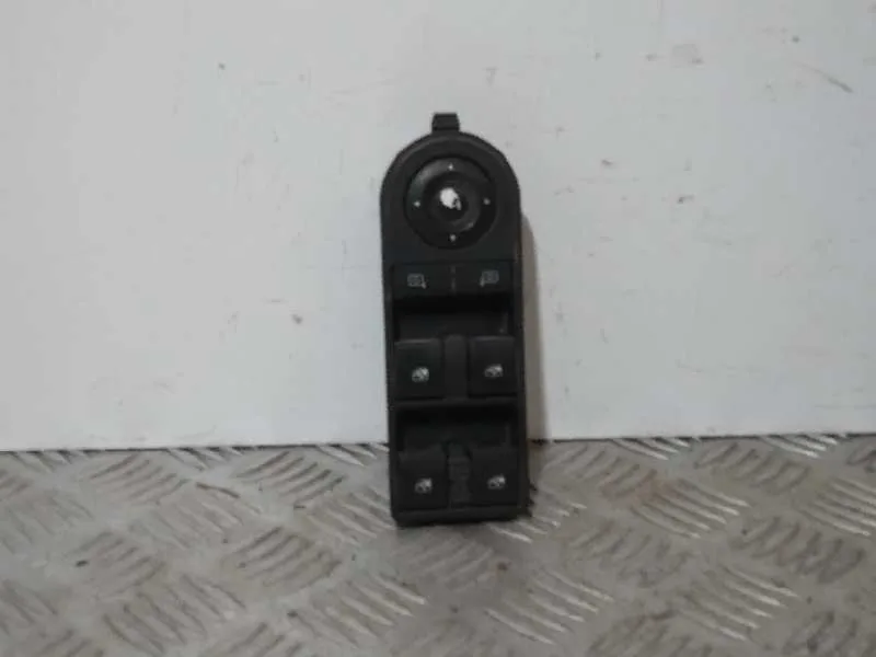Mando Elevalunas Delantero Izquierdo para Opel Astra H Ber.