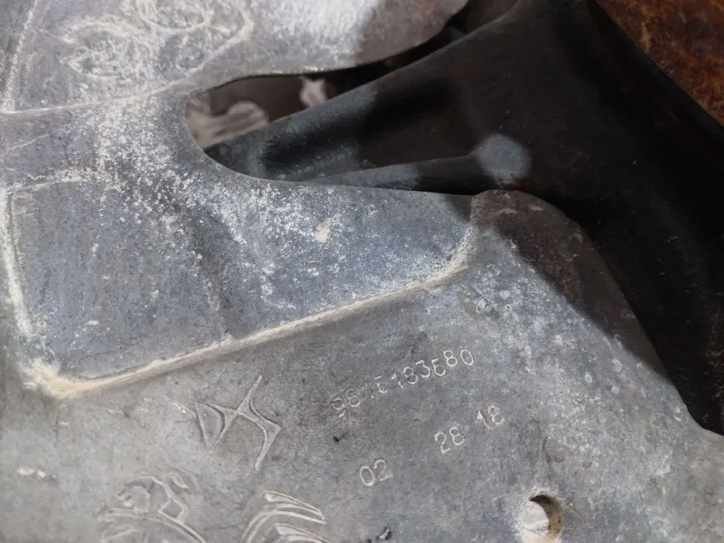 Mangueta Delantera Derecha para Peugeot Rifter