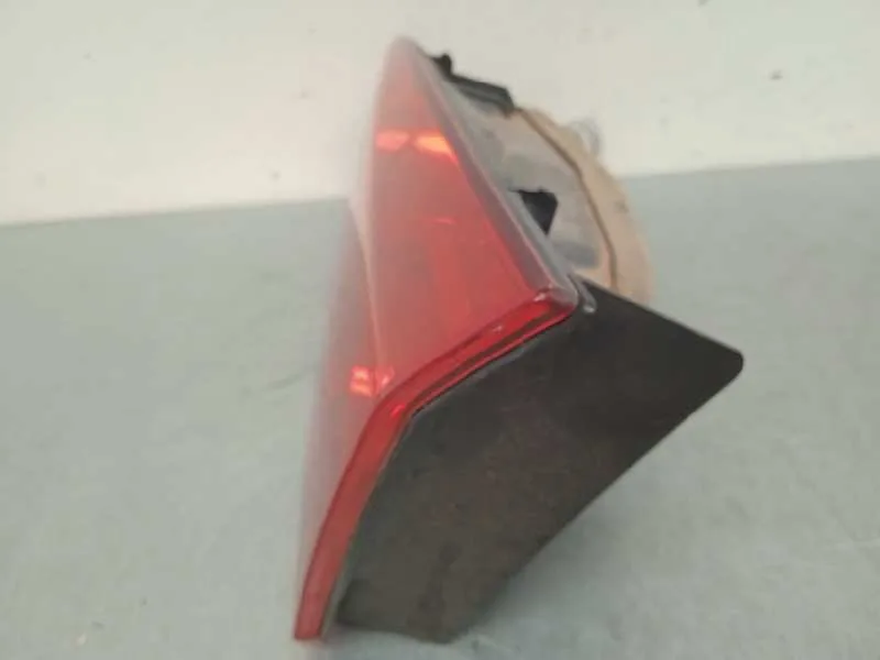Piloto Trasero Derecho Interior para Renault Laguna Ii (Bg0)