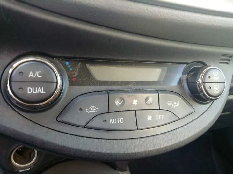 Mando Climatizador para Toyota Yaris