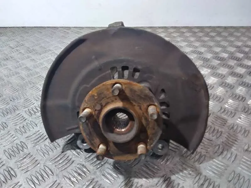 Mangueta Delantera Izquierda para Toyota Prius (Nhw30)