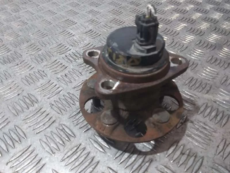 Mangueta Trasera Izquierda para Toyota Prius (Nhw30)