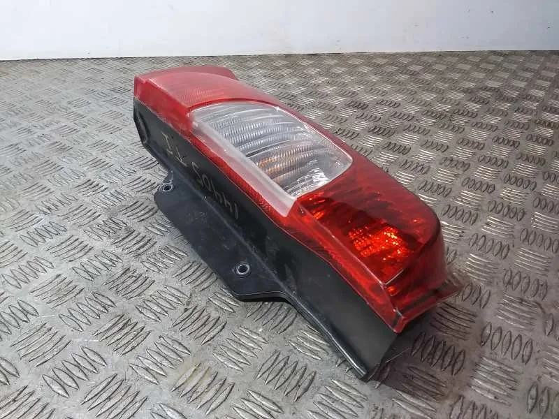 Piloto Trasero Izquierdo para Fiat Qubo (300)