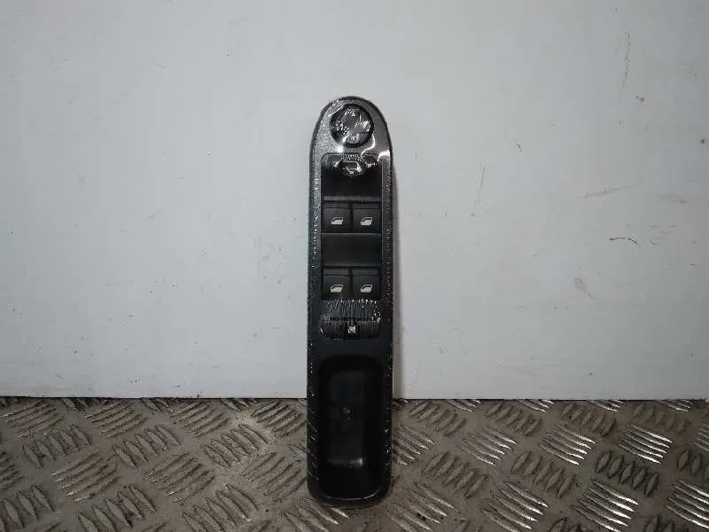 Mando Elevalunas Delantero Izquierdo para Peugeot 207