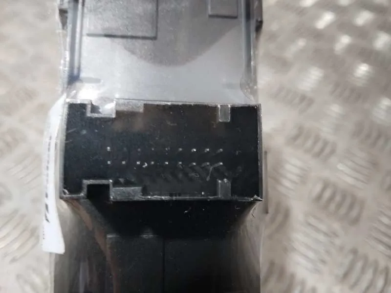 Mando Elevalunas Delantero Izquierdo para Peugeot 207