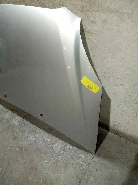 Capot para Kia Carens (Un)