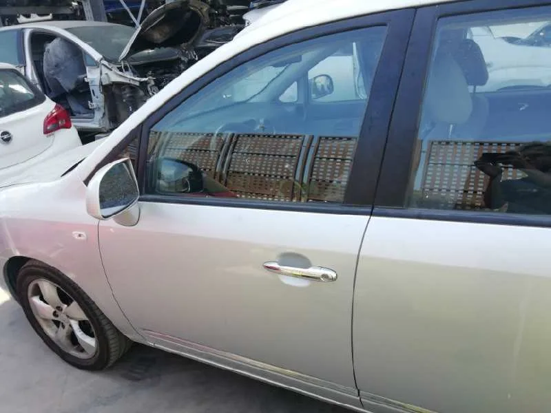 Puerta Delantera Izquierda para Kia Carens (Un)
