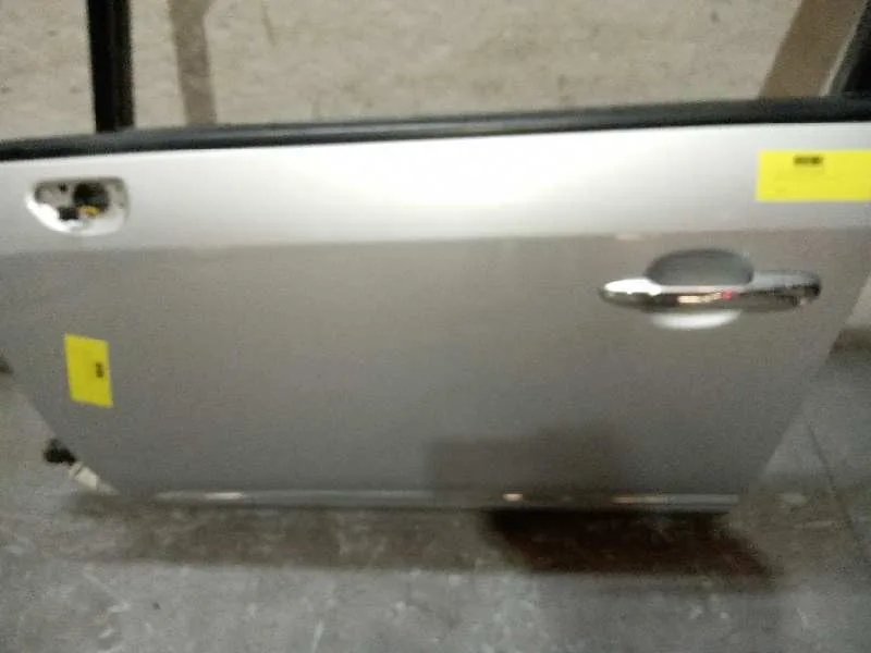Puerta Delantera Izquierda para Kia Carens (Un)