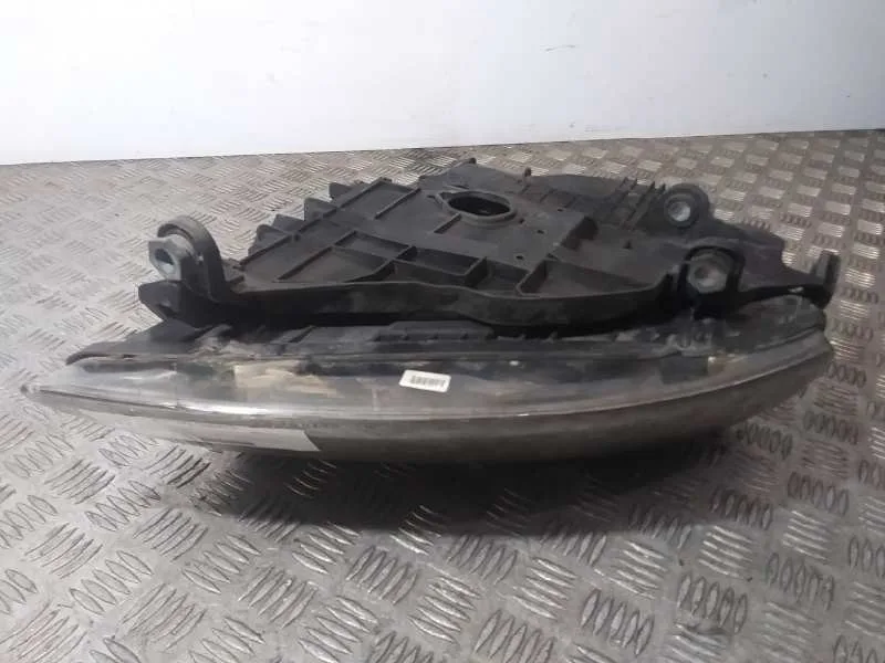 Faro Derecho para Volkswagen Touareg (7La)