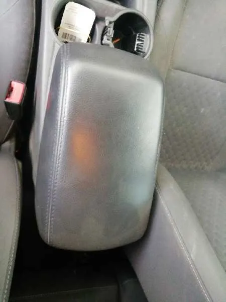 Apoyabrazos Central para Ford Focus Lim. (Cb8)