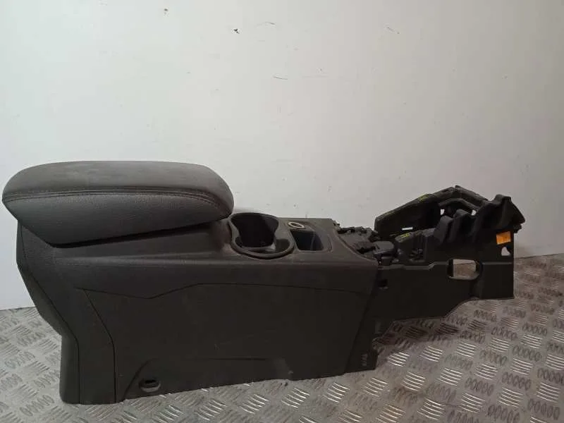 Apoyabrazos Central para Ford Focus Lim. (Cb8)