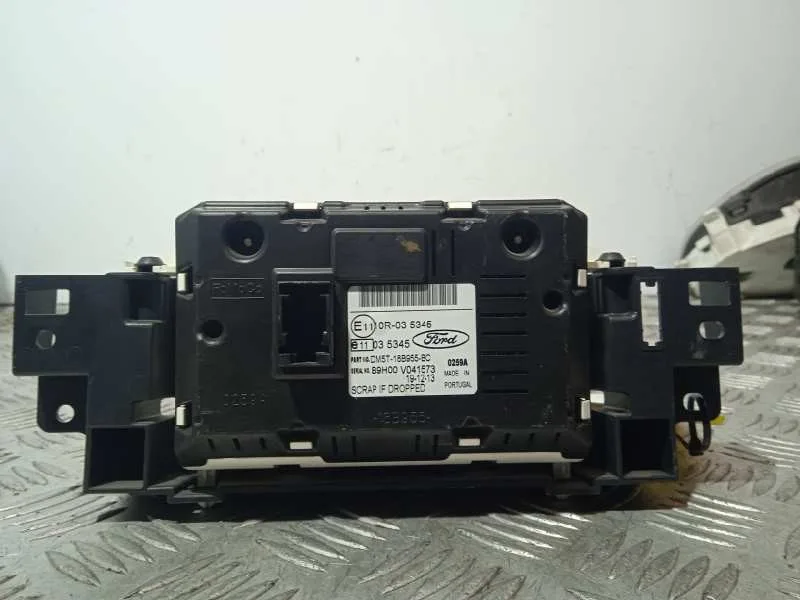 Display para Ford Focus Lim. (Cb8)