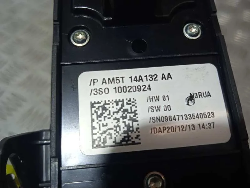 Mando Elevalunas Delantero Izquierdo para Ford Focus Lim. (Cb8)