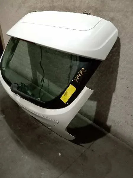 Porton Trasero para Ford Focus Lim. (Cb8)