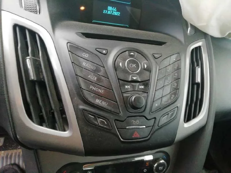 Sistema Audio / Radio Cd para Ford Focus Lim. (Cb8)