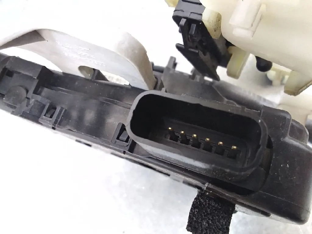 Cerradura Puerta Delantera Derecha para Kia Sportage