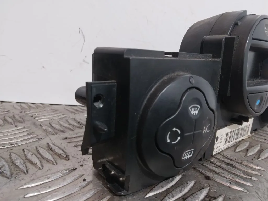 Mando Climatizador para Renault Megane Ii Berlina 5P