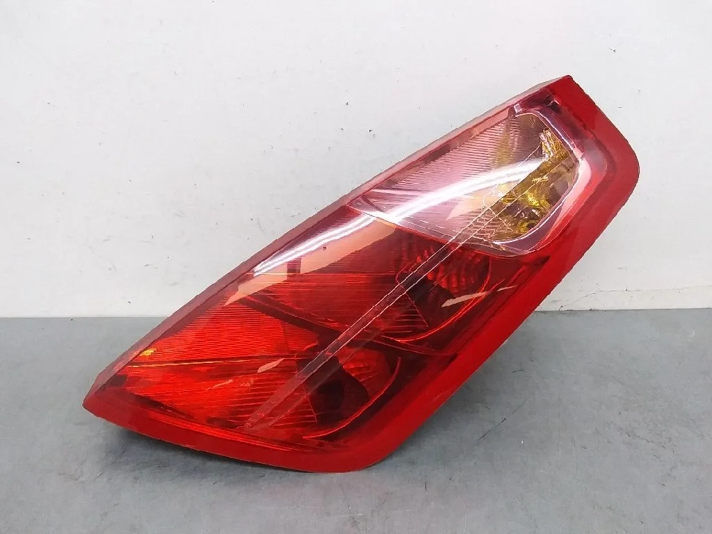 Piloto Trasero Derecho para Fiat Grande Punto (199)