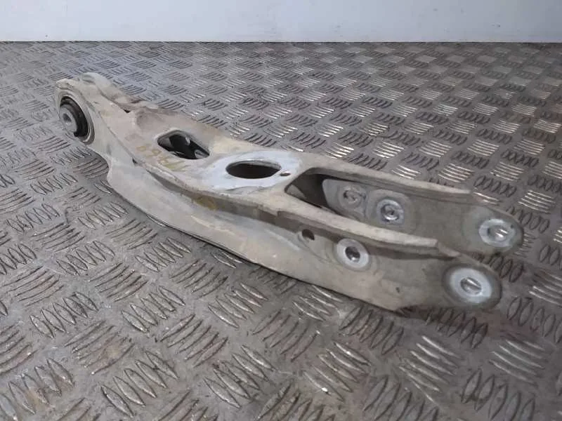 Brazo Suspension Inferior Trasero Izquierdo para Audi A4 Berlina (8W2)