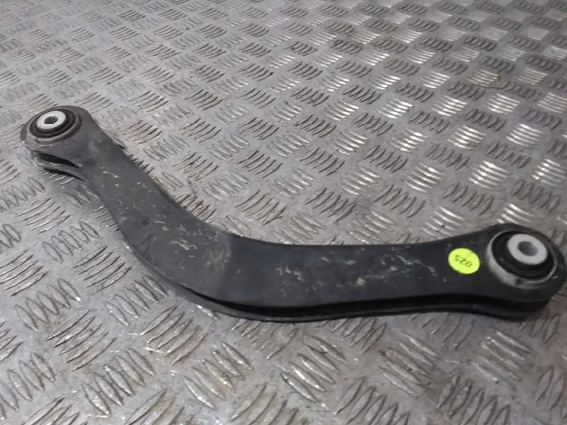 Brazo Suspension Superior Trasero Izquierdo para Audi A4 Berlina (8W2)