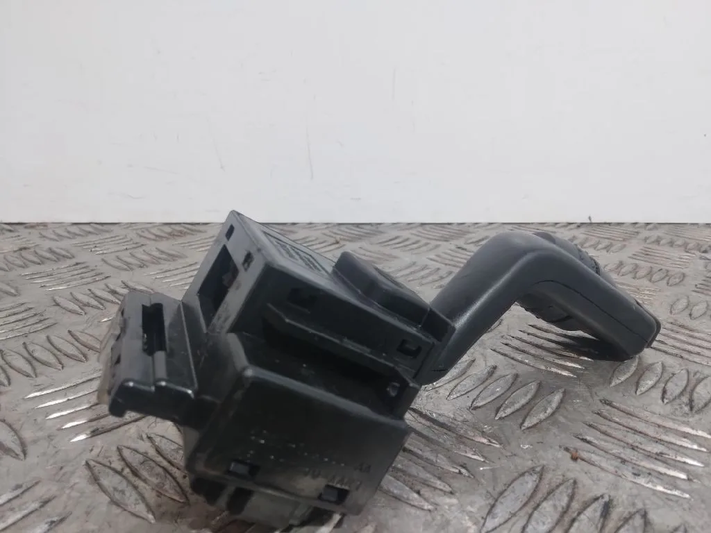Mando Limpia para Ford Transit Caja Cerrada '06