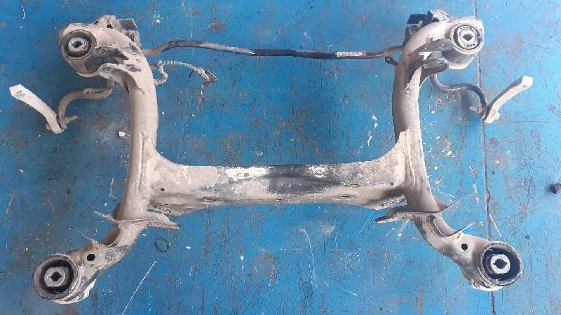 Puente Trasero para Audi A4 Berlina (8W2)